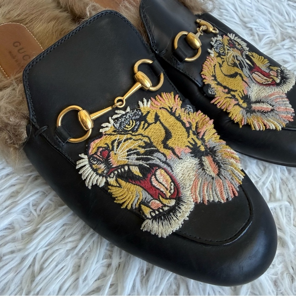 Gucci Princetown Black Leather Mules with Fur and Roaring Tiger Size 38 - Picture 12 of 12